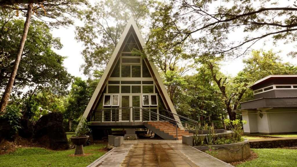 Taman Arkeologi Leang Leang di Maros | Atourin