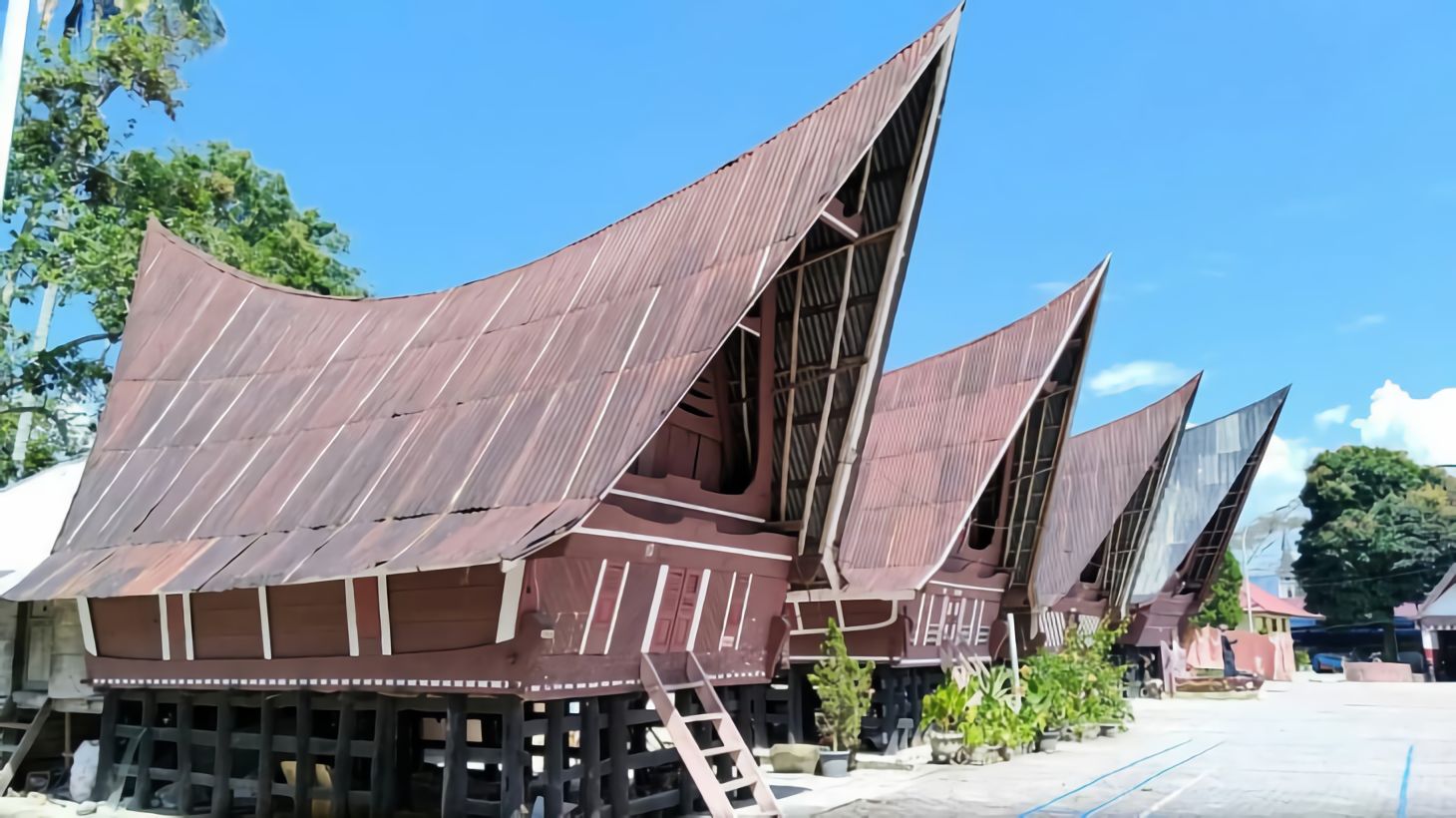 Desa Tomok di Samosir | Atourin