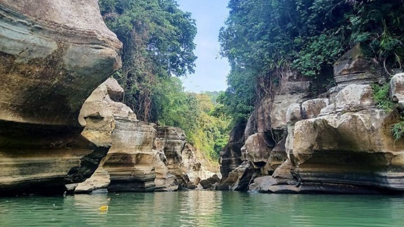 Tonjong Canyon Cipatujah di Tasikmalaya | Atourin