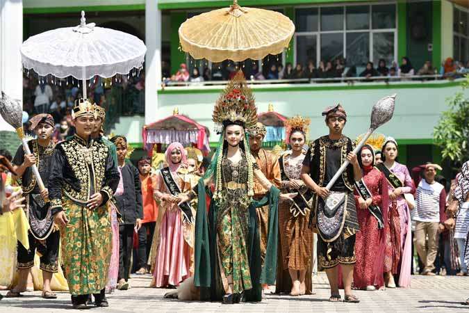 Open Trip : Festival dan Gelar Budaya Hari Nelayan