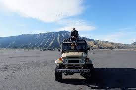 Explore Bromo With Long Jeep