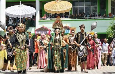 Open Trip : Festival dan Gelar Budaya Hari Nelayan