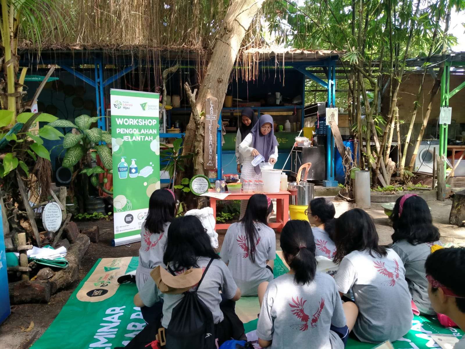 Workshop: Pengolahan Plastik menjadi Solar