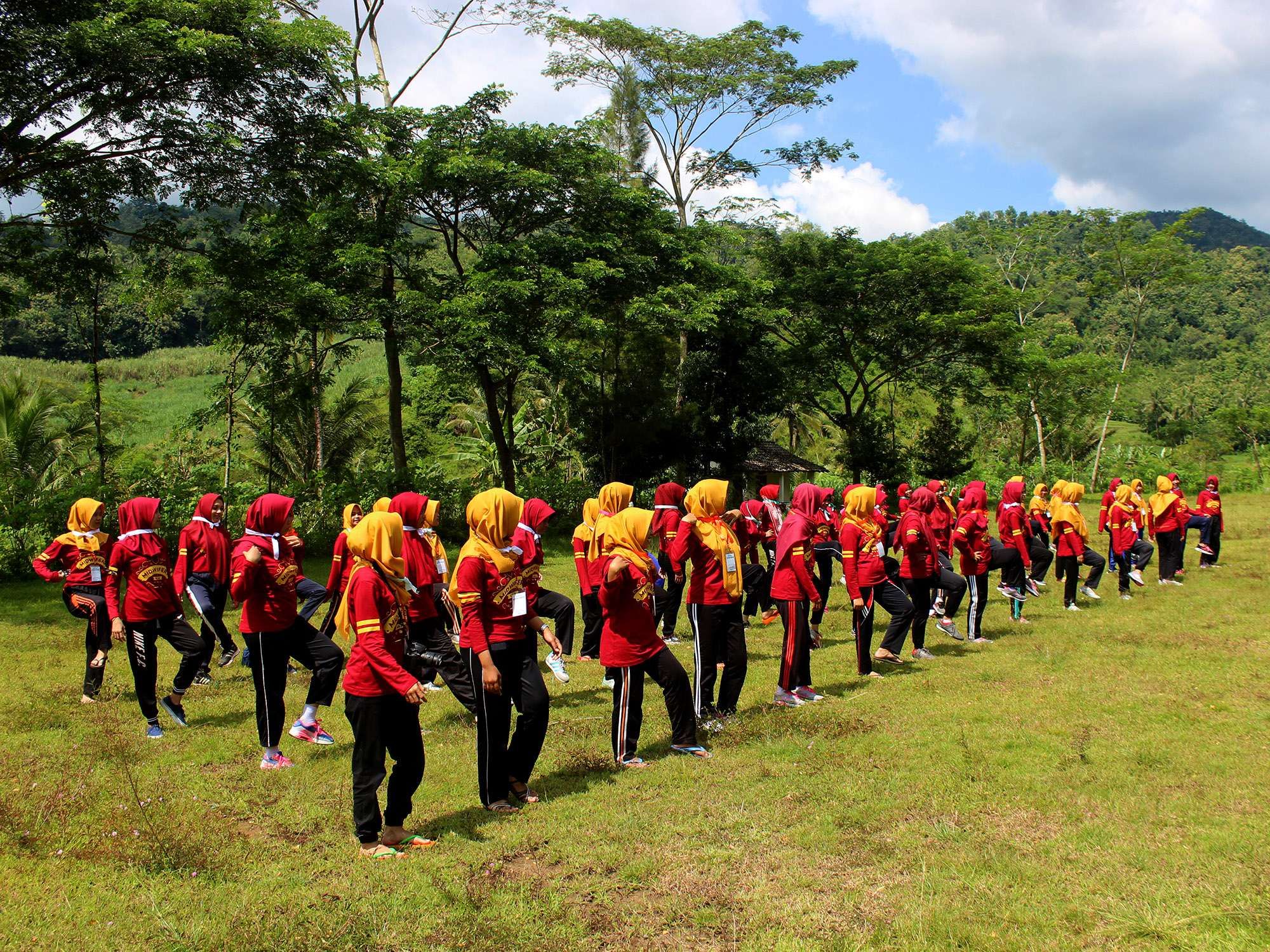 Paket Wisata Jogja 1 Hari (Outbound, Jeep, Tubing) - Galeri 1