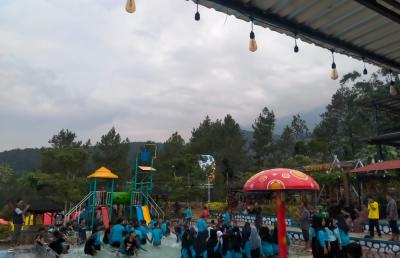 One Day Fun Farm Experience In Sengon Hill's - Alternative view 2