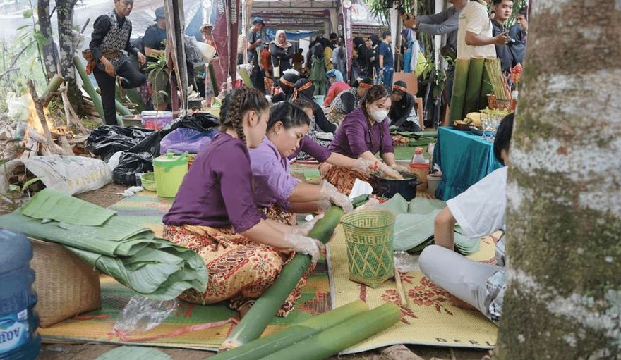 Open Trip : Festival Bamboo Rafting Loksado - Galeri 2