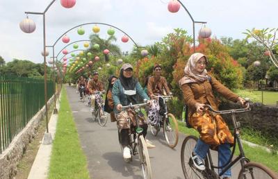 Plaosan Romantic Cycling Tour - Alternative view 1