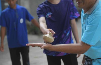Outbound and Traditional Game - Alternative view 1